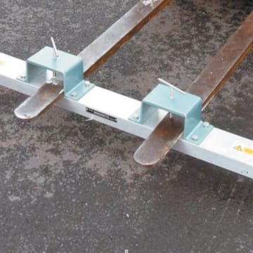 Balai pousseur de chantier