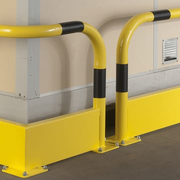 Arceau de protection avec plinthe